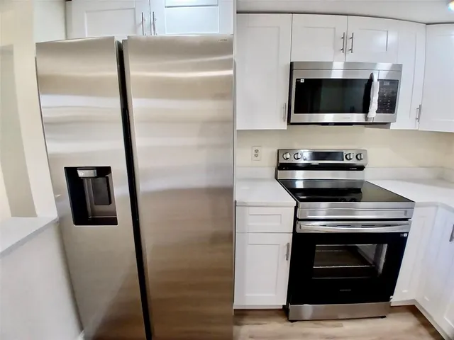 $2,150 | 4131 Oak Terrace Drive, Unit 4131, Greenacres, FL 33463