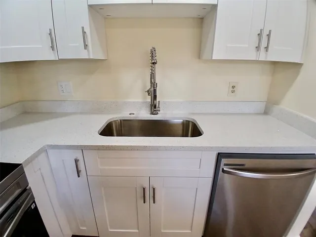 $2,150 | 4131 Oak Terrace Drive, Unit 4131, Greenacres, FL 33463