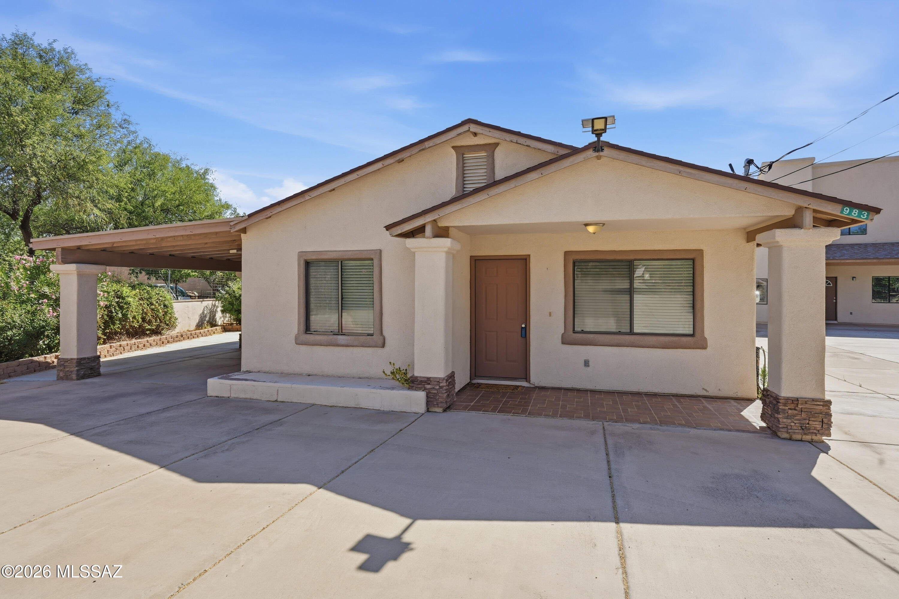 983 Matas Court Rio Rico, AZ 85648 - Photo 5 of 47 014_ListerPros