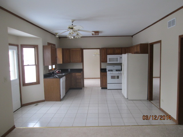 26W513 Jewell Road Winfield, IL 60190 - Photo 2 of 25