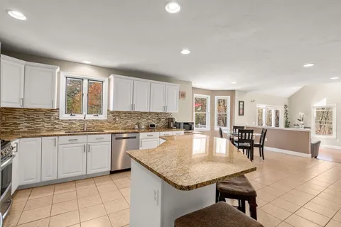 $1,270,000 | 16 Heather Lane, Southborough, MA 01772