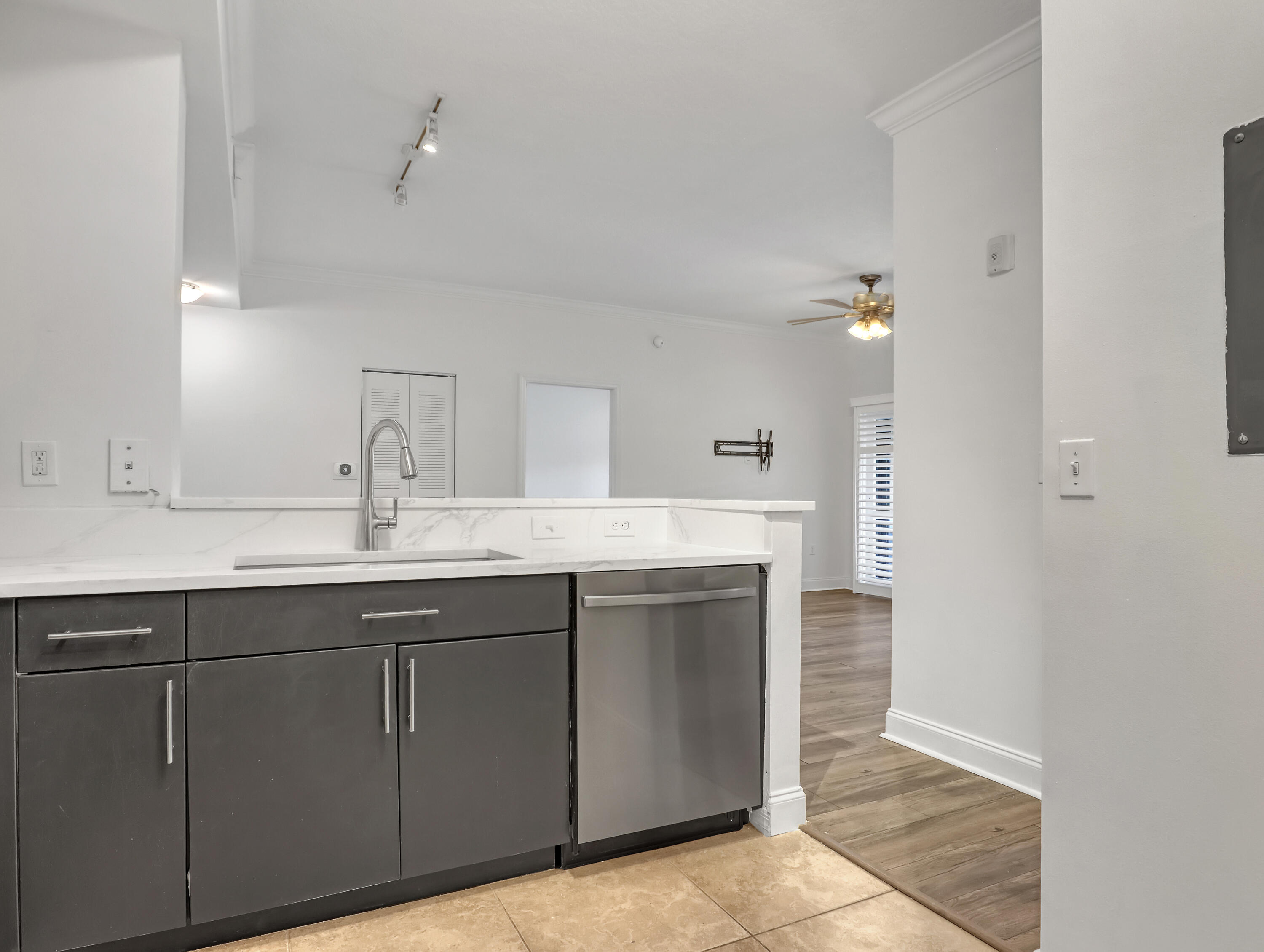 4903 Midtown Lane, Unit 3114 Palm Beach Gardens, FL 33418 - Photo 16 of 49 Kitchen