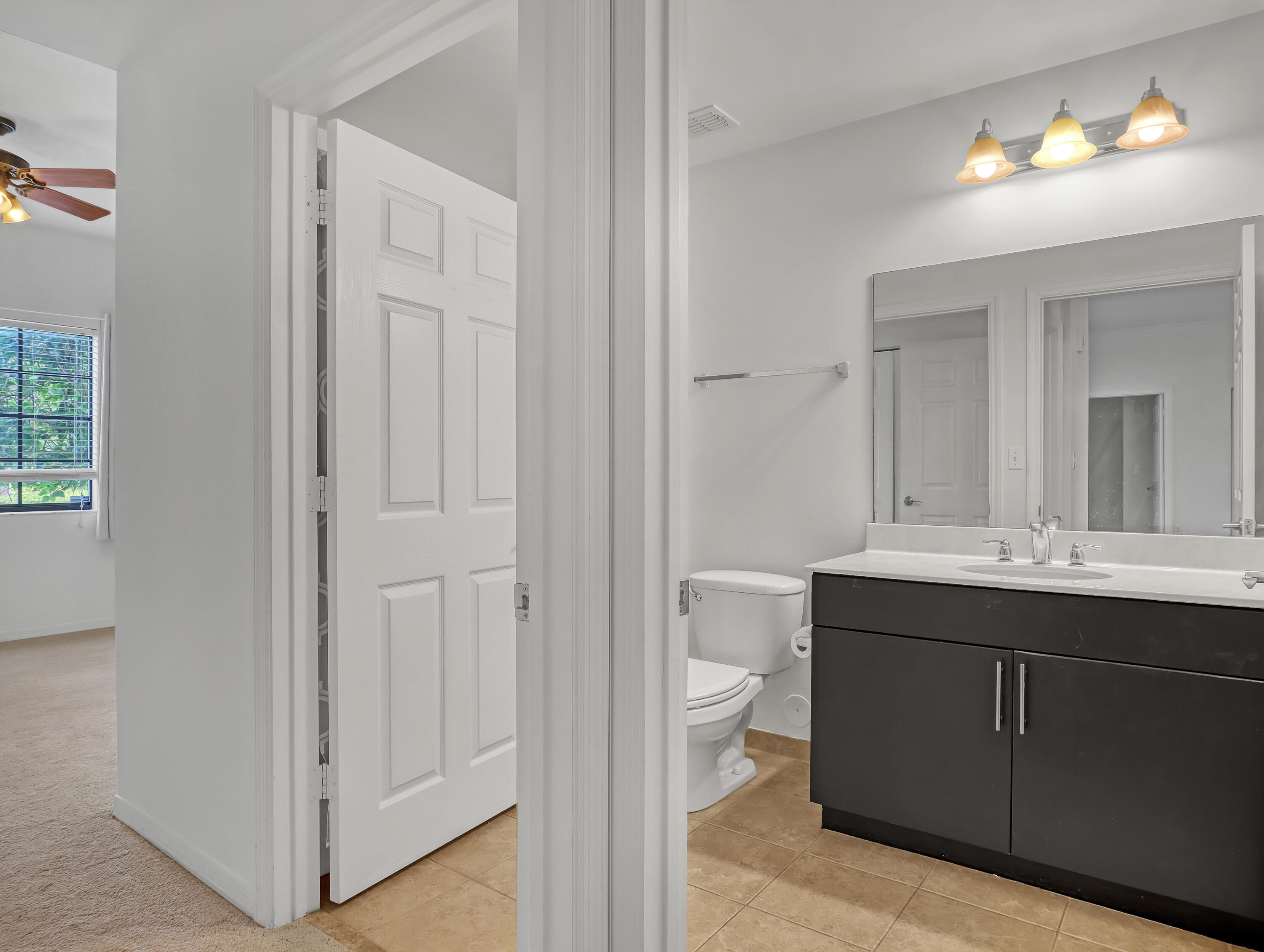 4903 Midtown Lane, Unit 3114 Palm Beach Gardens, FL 33418 - Photo 27 of 49 Second Bathroom