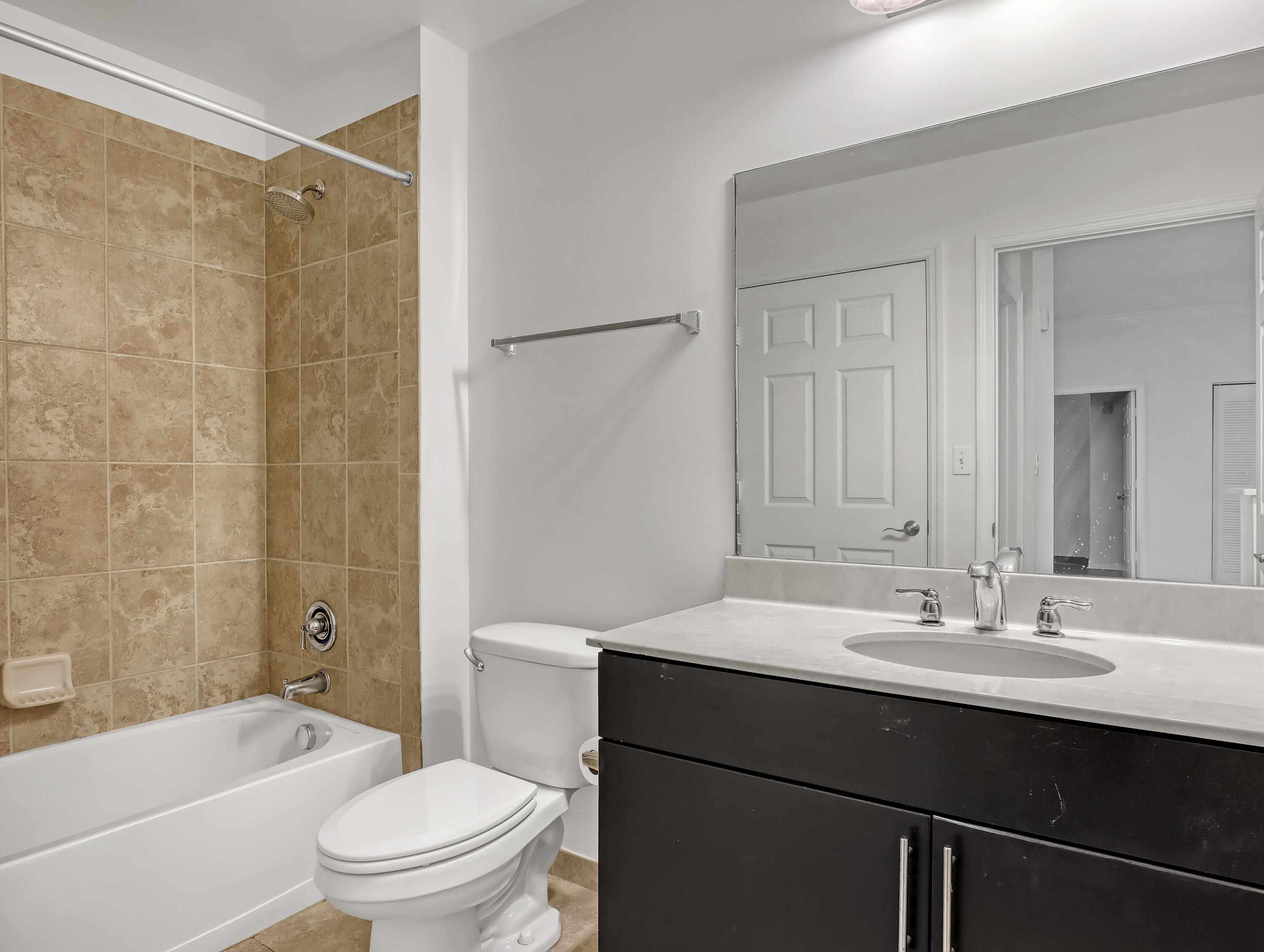 4903 Midtown Lane, Unit 3114 Palm Beach Gardens, FL 33418 - Photo 28 of 49 Second Bathroom