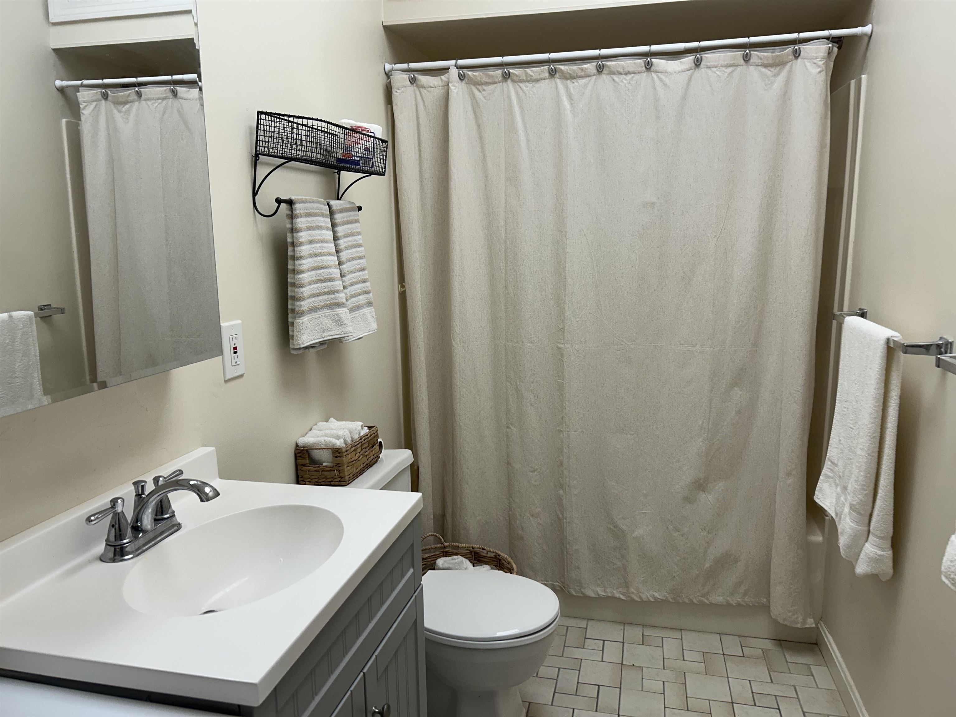 163 Water Street, Unit B2 Exeter, NH 03833 - Photo 16 of 20
