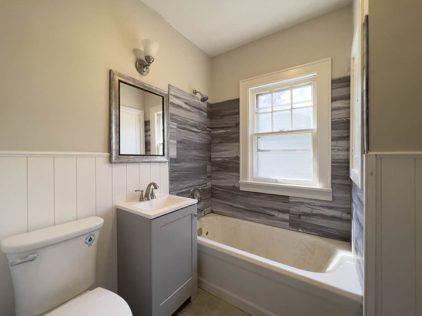 1214 Indiana Avenue St. Charles, IL 60174 - Photo 12 of 19 a bathroom with a sink a toilet and bathtub