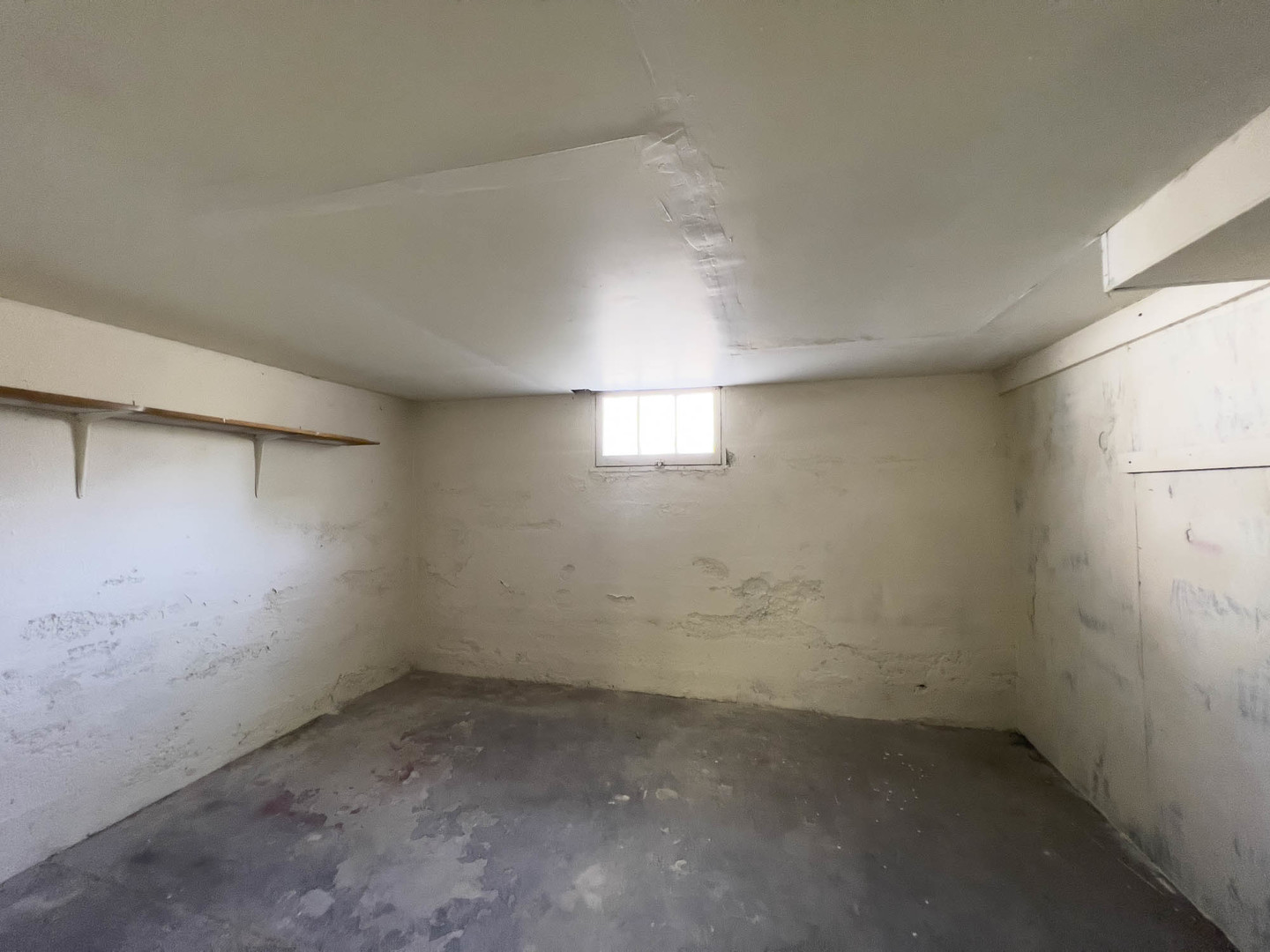 1214 Indiana Avenue St. Charles, IL 60174 - Photo 15 of 19 an empty room with a empty space and windows