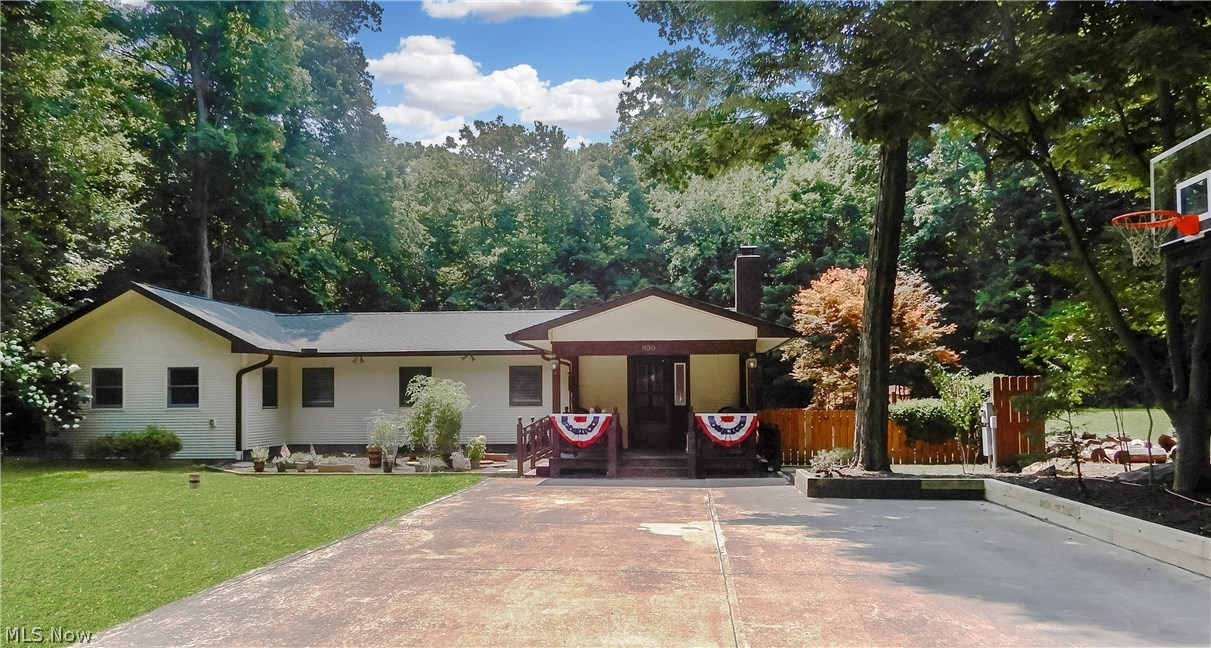 830 Evelyn Road Put In Bay, OH 43456 - Photo 1 of 20 Gallery Image 1