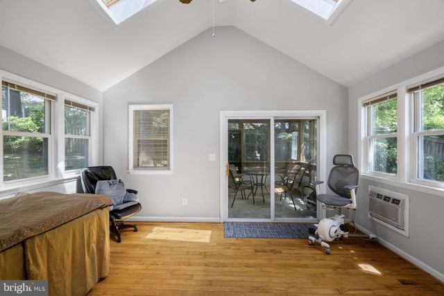 $1,116,000 | 1607 8th Place, McLean, VA 22101