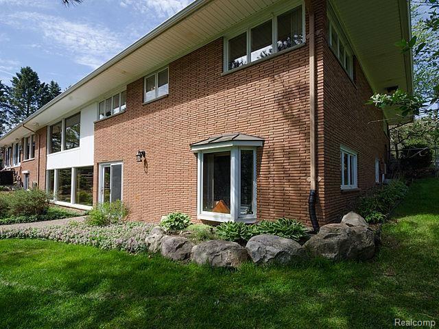 6435 Apple Orchard Lane Rochester Hills, MI 48306 - Photo 36 of 77