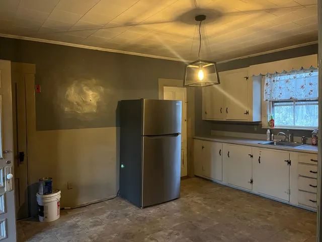 $250,000 | 121 Riverside Drive, Ashland, NH 03217