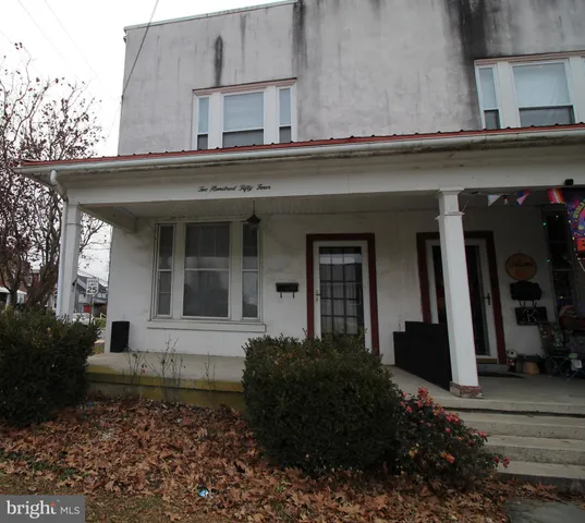 $1,500 | 254 South Railroad Avenue, New Holland, PA 17557