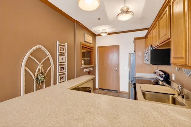 $179,900 | 2581 Smith's Crossing, Unit 312, Sun Prairie, WI 53590