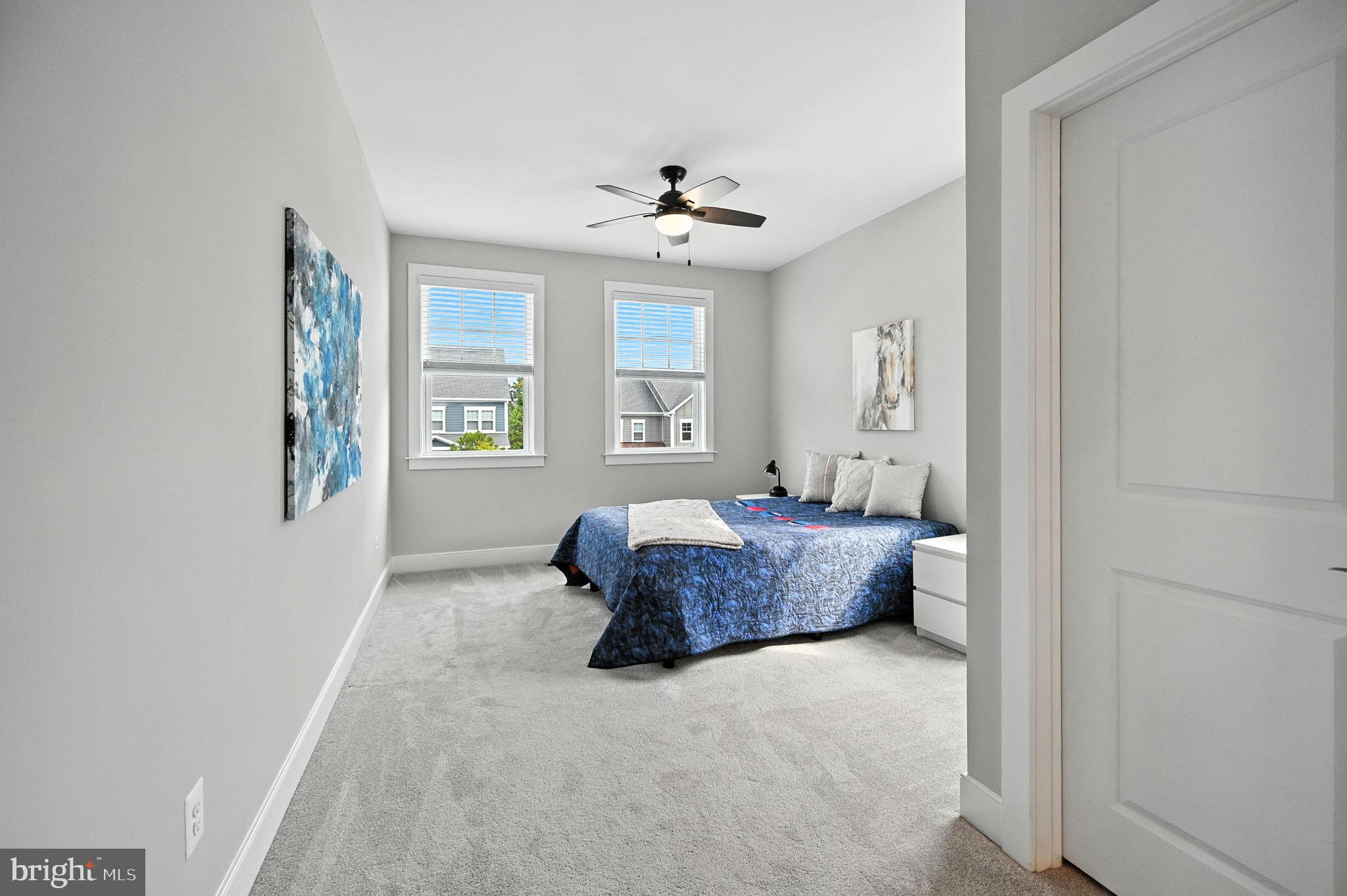 40960 River Cane Place Aldie, VA 20105 - Photo 35 of 54 a living room with furniture and window