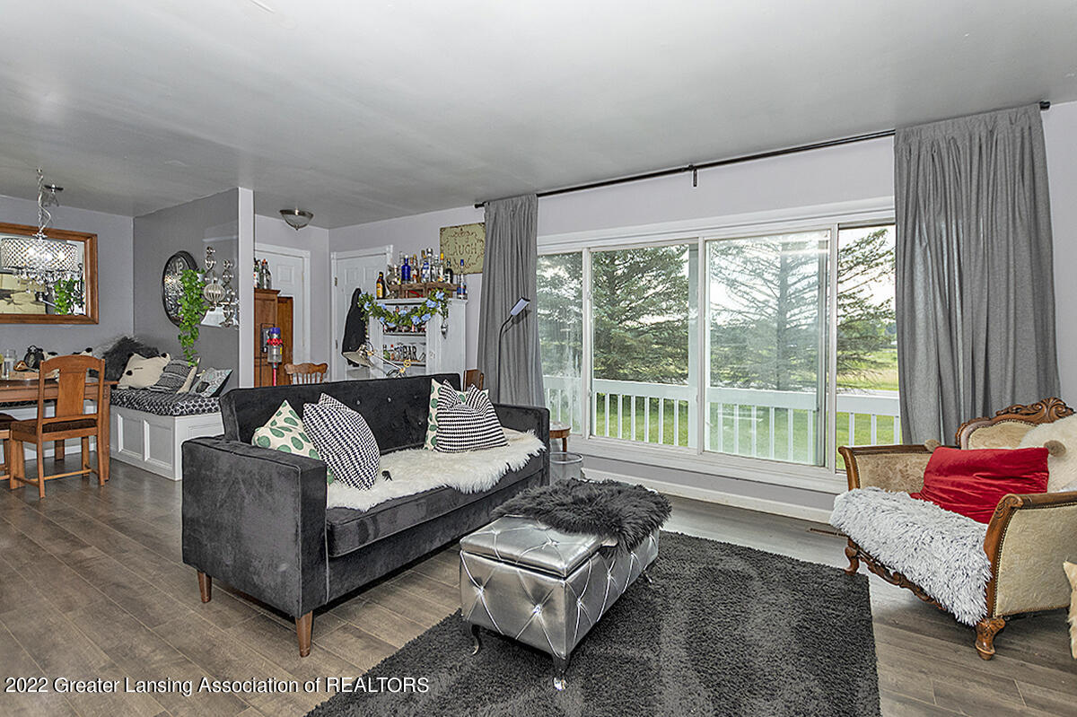 556 Hagadorn Road Mason, MI 48854 - Photo 2 of 24 02