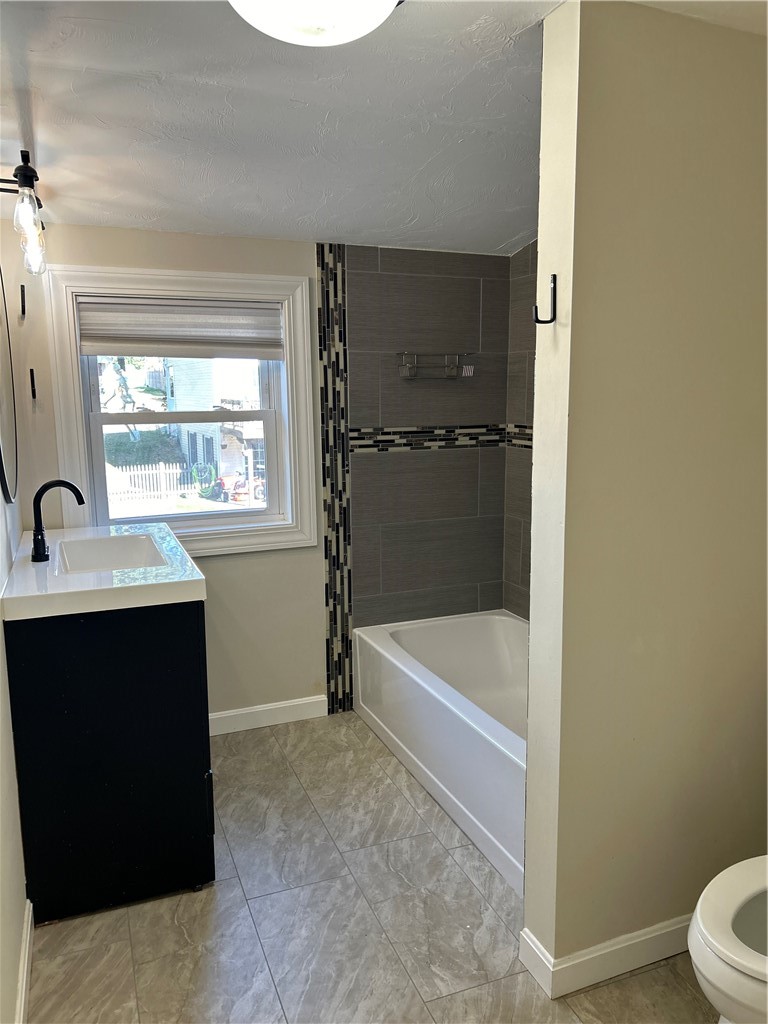 1689 Diamond Hill Road Cumberland, RI 02864 - Photo 16 of 17