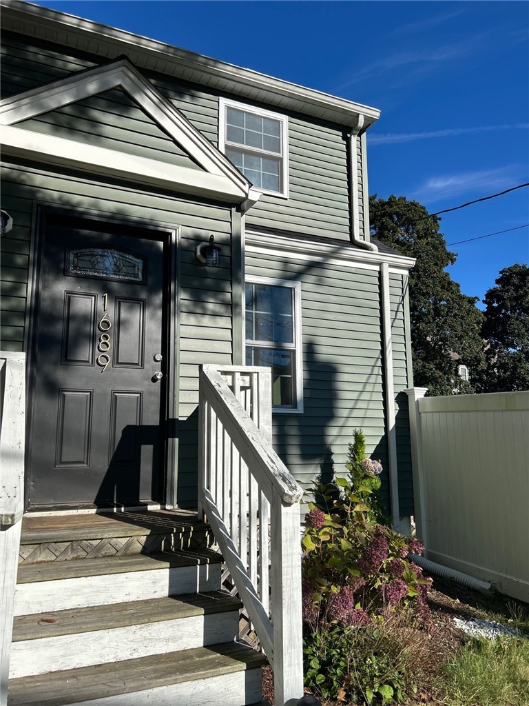 1689 Diamond Hill Road Cumberland, RI 02864 - Photo 2 of 17