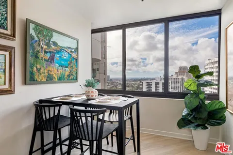 $1,550,000 | 10560 Wilshire Boulevard, Unit 1703, Los Angeles, CA 90024