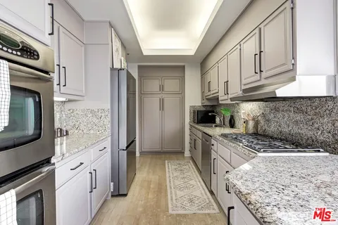 $1,550,000 | 10560 Wilshire Boulevard, Unit 1703, Los Angeles, CA 90024