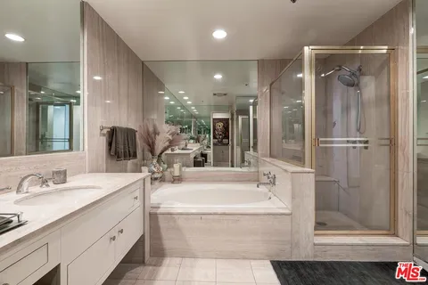 $1,550,000 | 10560 Wilshire Boulevard, Unit 1703, Los Angeles, CA 90024