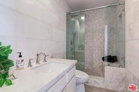 $1,550,000 | 10560 Wilshire Boulevard, Unit 1703, Los Angeles, CA 90024