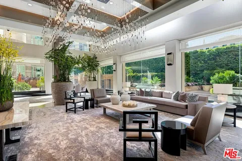 $1,550,000 | 10560 Wilshire Boulevard, Unit 1703, Los Angeles, CA 90024