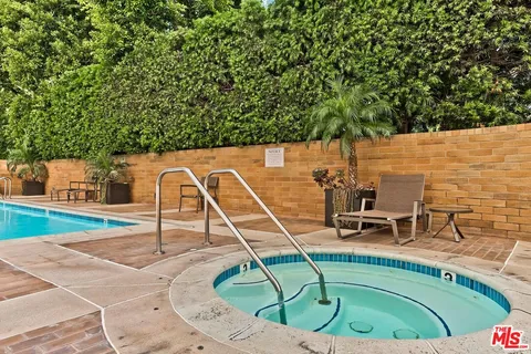 $1,550,000 | 10560 Wilshire Boulevard, Unit 1703, Los Angeles, CA 90024