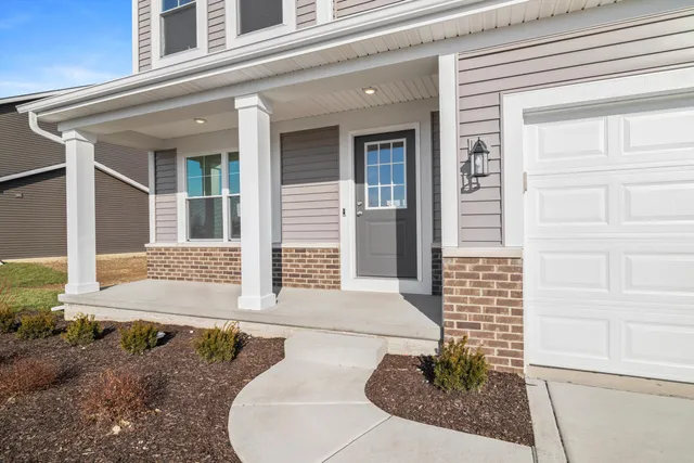 $447,218 | 5200 Red Rock Lane, Schererville, IN 46375