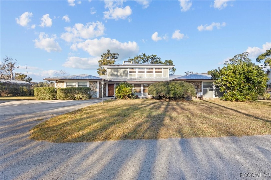 11588 North Caribee Point Inglis, FL 34449 - Photo 8 of 54
