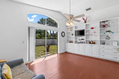 $500,000 | 5169 Prairie Dunes Village Circle, Lake Worth, FL 33463