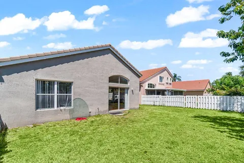 $500,000 | 5169 Prairie Dunes Village Circle, Lake Worth, FL 33463