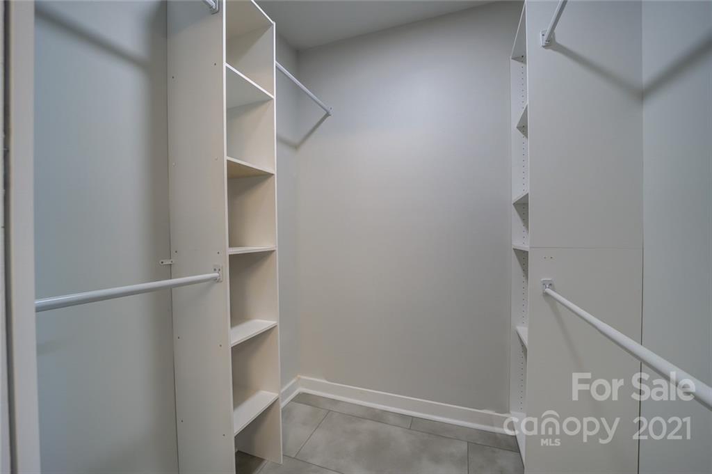 6335 Thermal Road Charlotte, NC 28211 - Photo 22 of 33 Gallery Image 22