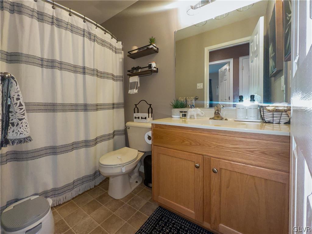 4838 Yorkshire Road Walnutport, PA 18088 - Photo 17 of 33 Gallery Image 17