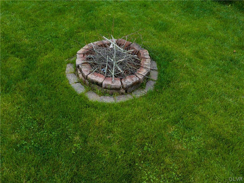 4838 Yorkshire Road Walnutport, PA 18088 - Photo 30 of 33 Gallery Image 30