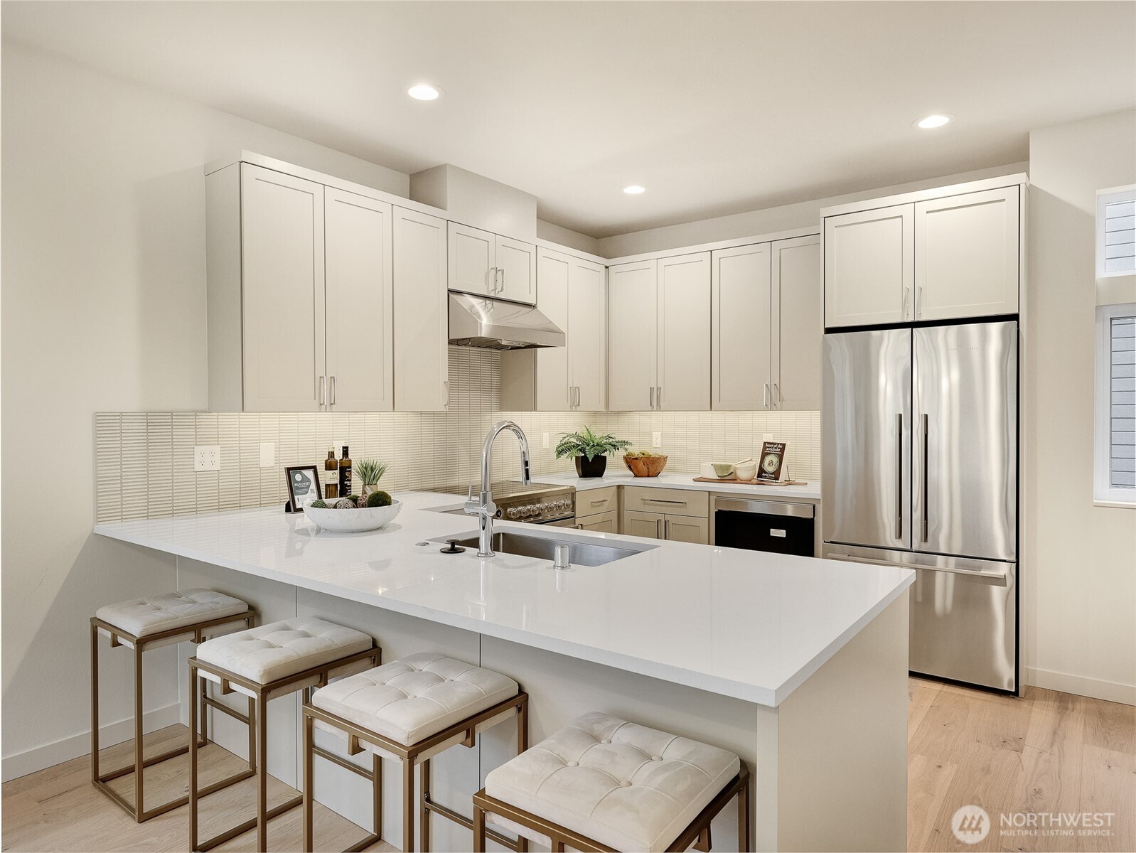 1410 North 47th Street, Unit A Seattle, WA 98103 - Photo 12 of 40