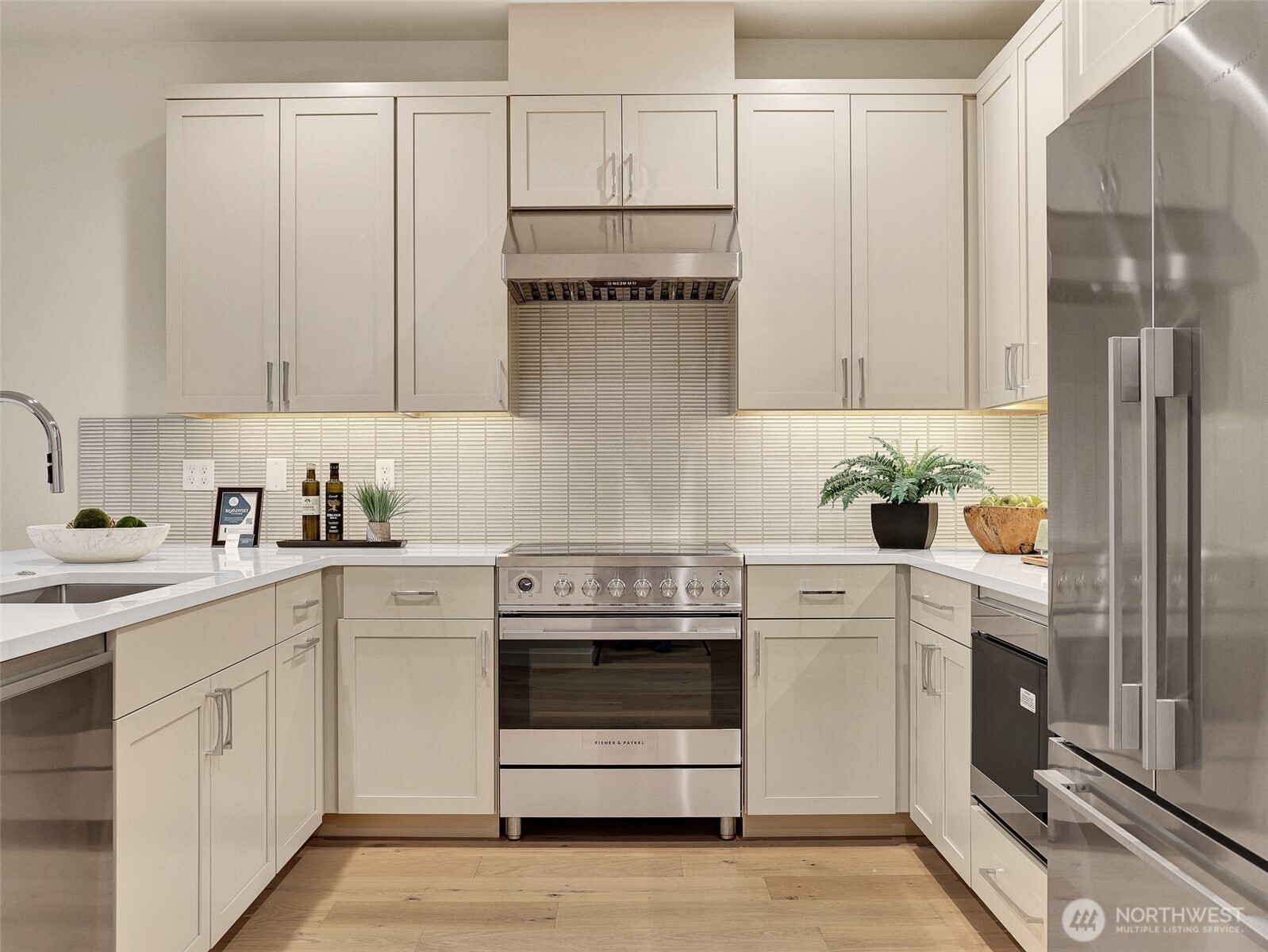 1410 North 47th Street, Unit A Seattle, WA 98103 - Photo 14 of 40