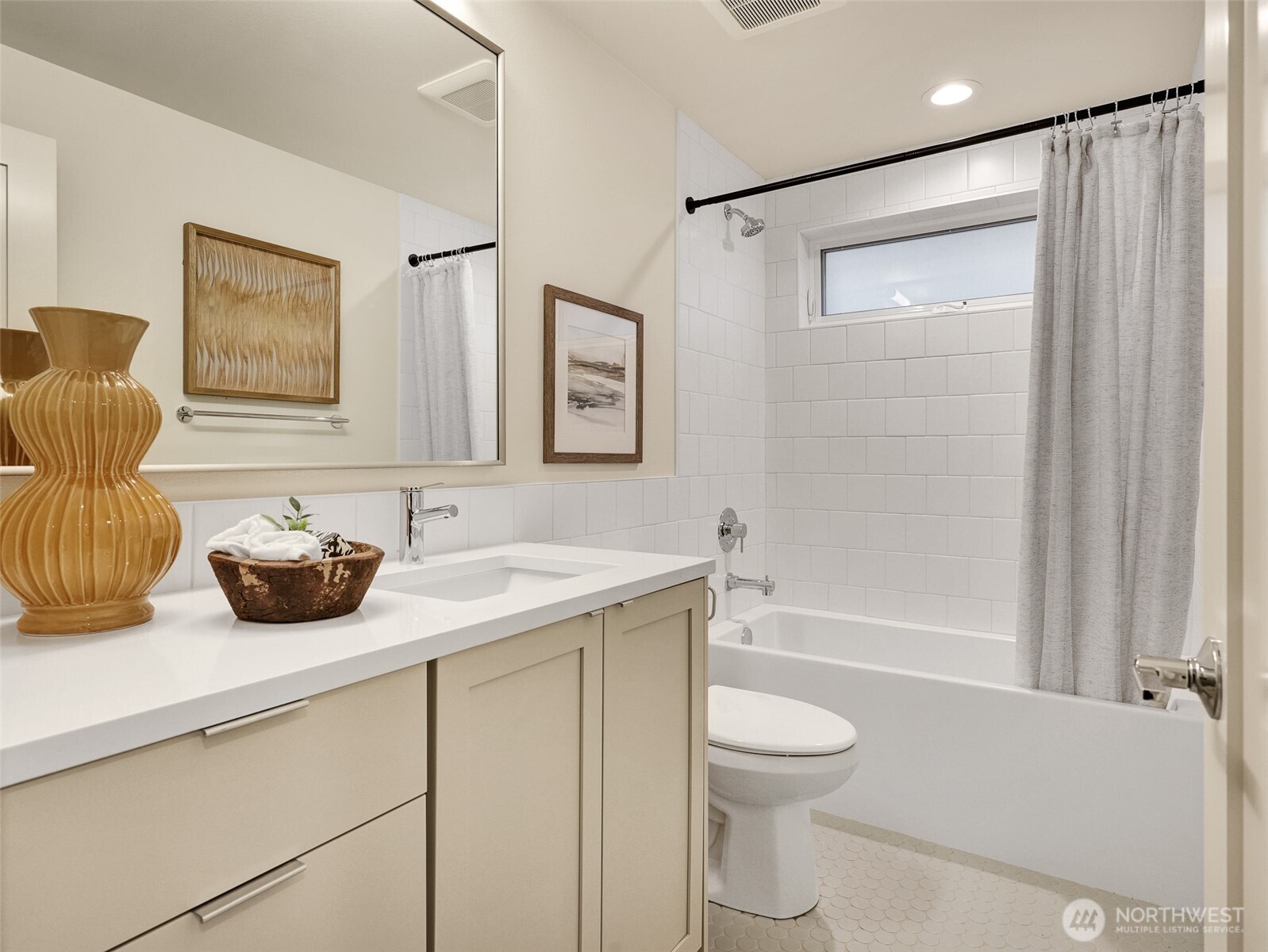 1410 North 47th Street, Unit A Seattle, WA 98103 - Photo 28 of 40