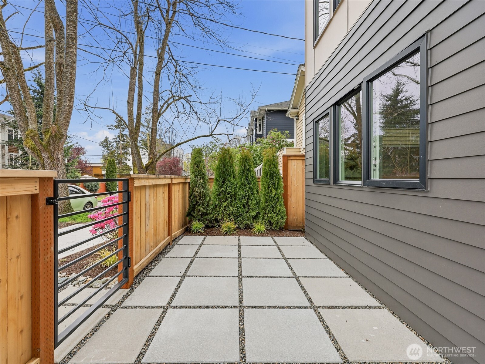 1410 North 47th Street, Unit A Seattle, WA 98103 - Photo 35 of 40