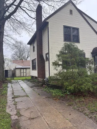 $104,900 | 745 Durant Street, Lansing, MI 48915