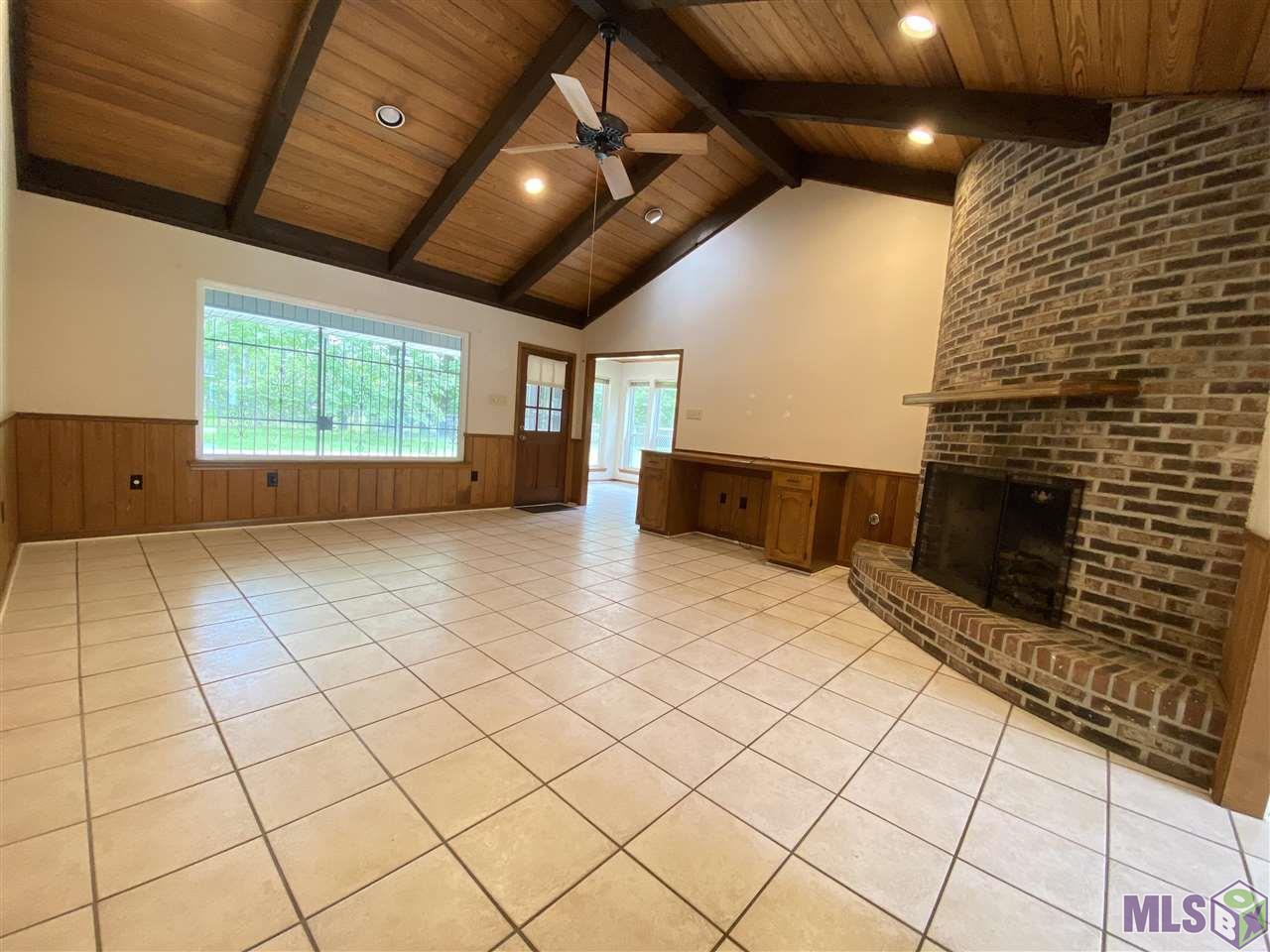 8725 Sharlane Drive Baton Rouge, LA 70809 - Photo 3 of 21 Gallery Image 3