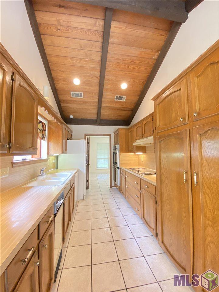 8725 Sharlane Drive Baton Rouge, LA 70809 - Photo 7 of 21 Gallery Image 7