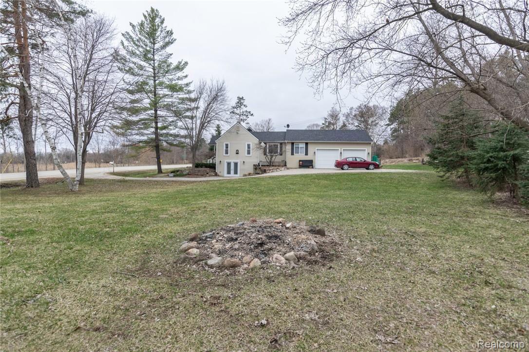 111 East Predmore Road Oakland, MI 48363 - Photo 30 of 34 33_DSC_5656_mls.jpg
