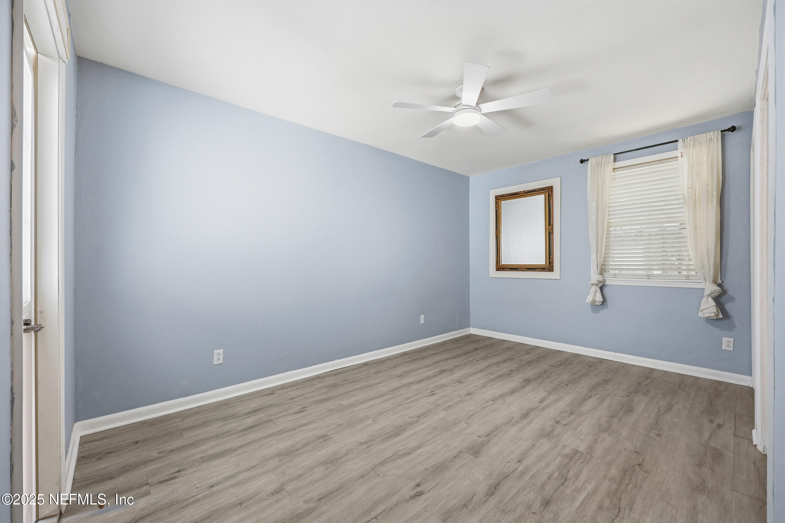 7110 Waikiki Road Jacksonville, FL 32216 - Photo 18 of 39 16_the real estateographers_017