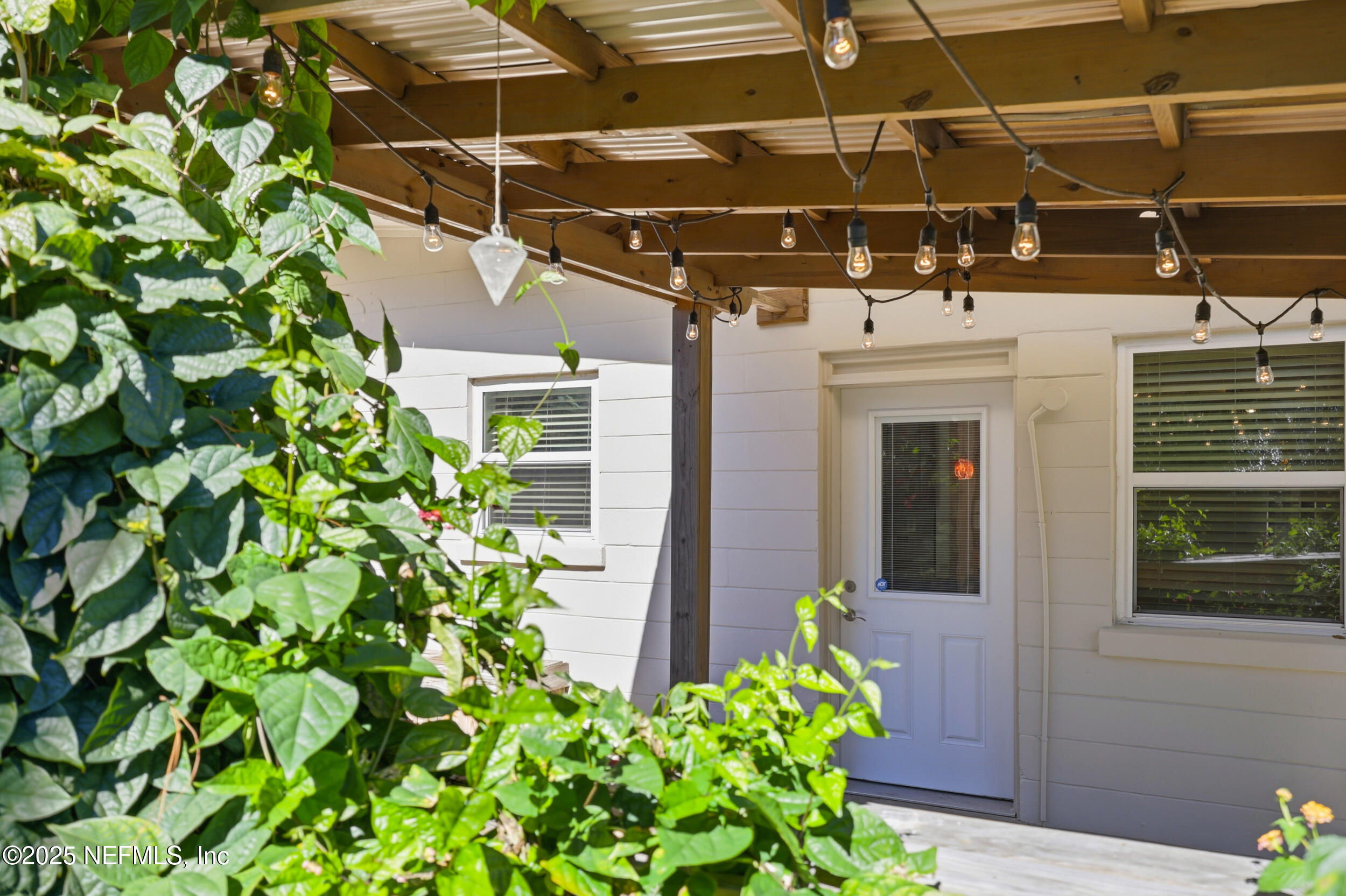 7110 Waikiki Road Jacksonville, FL 32216 - Photo 32 of 39 37_the real estateographers_034