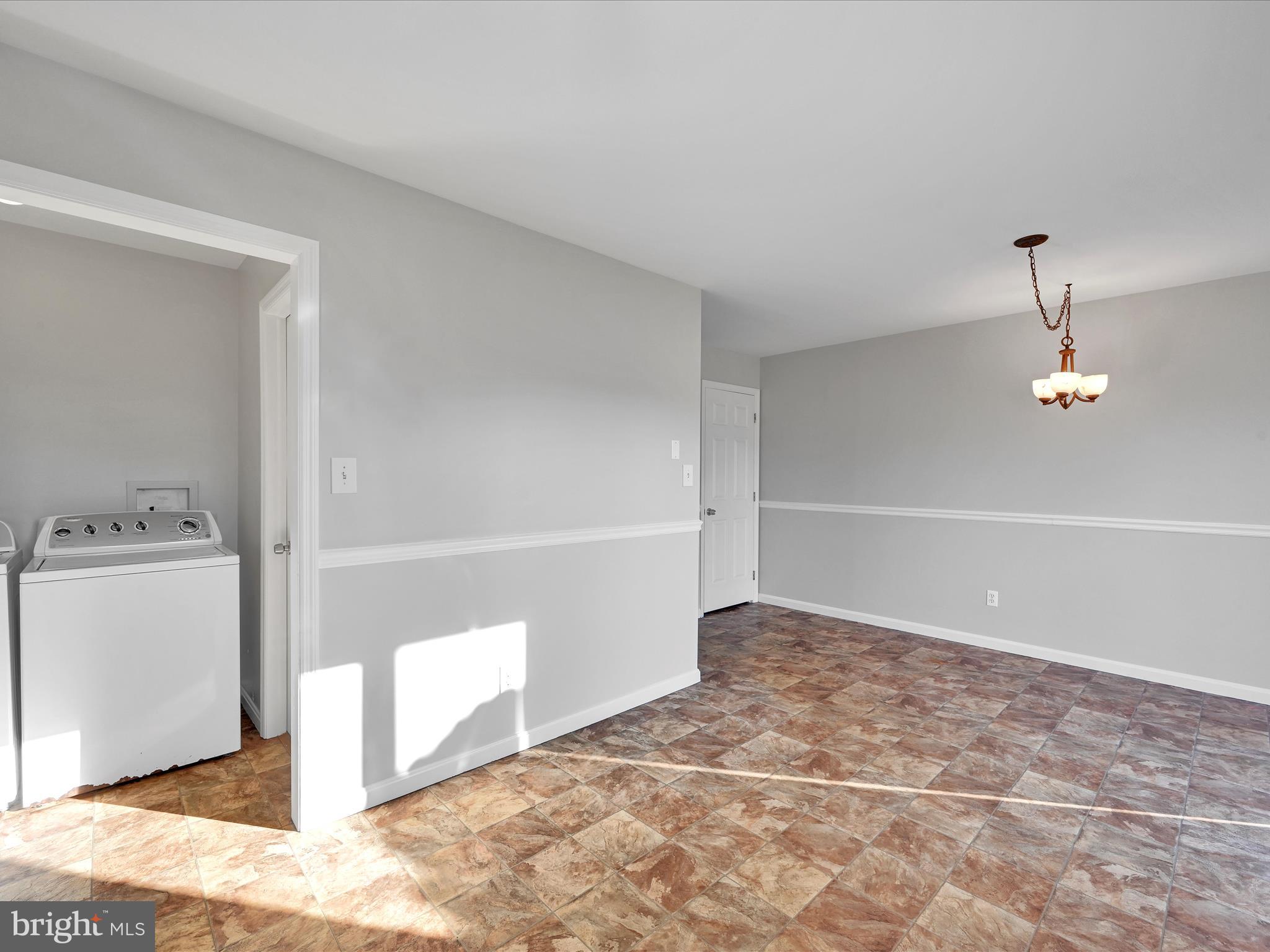 89 Laurie Lane Lititz, PA 17543 - Photo 9 of 26 Dining Room