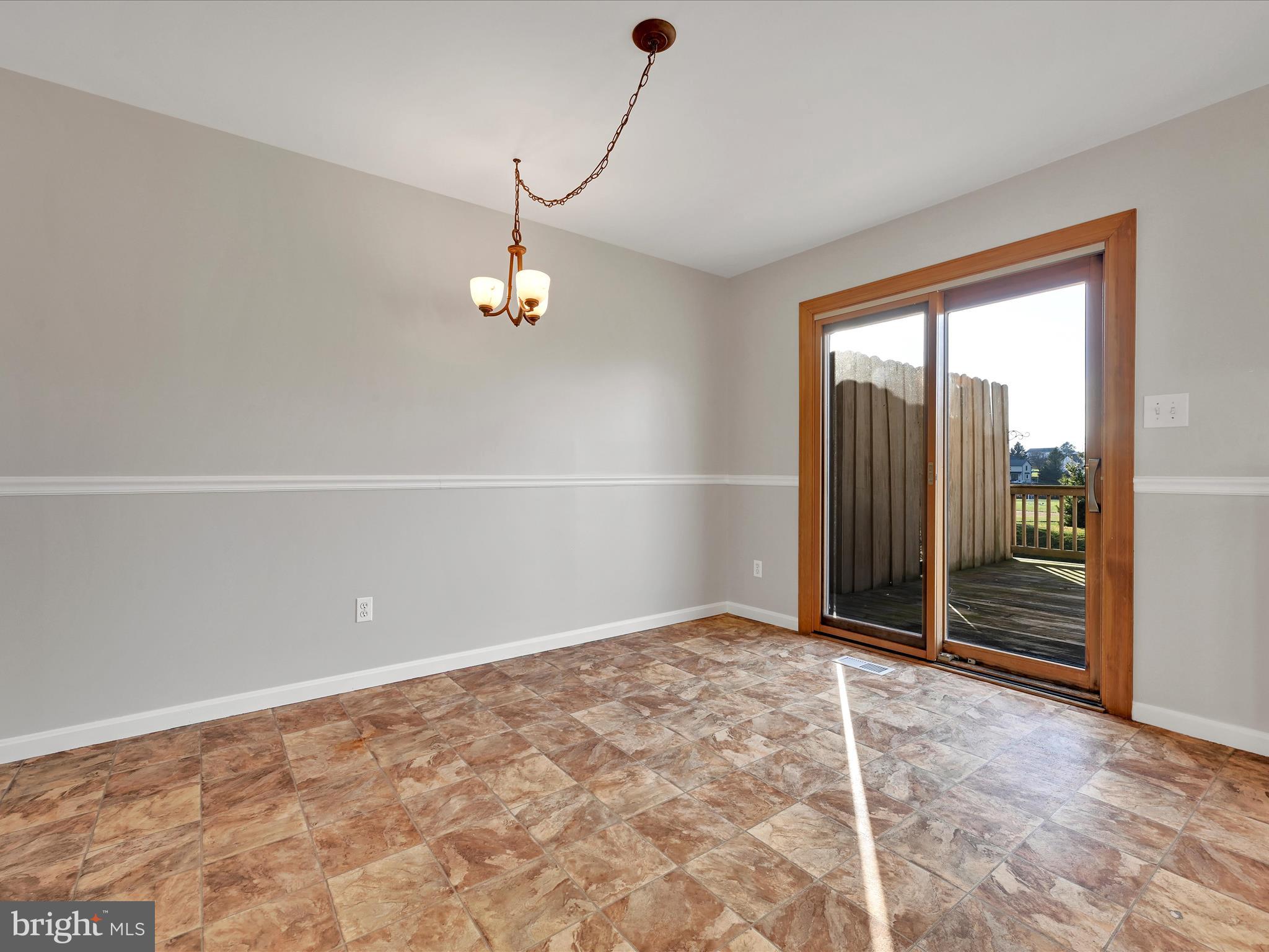 89 Laurie Lane Lititz, PA 17543 - Photo 10 of 26 Dining Room