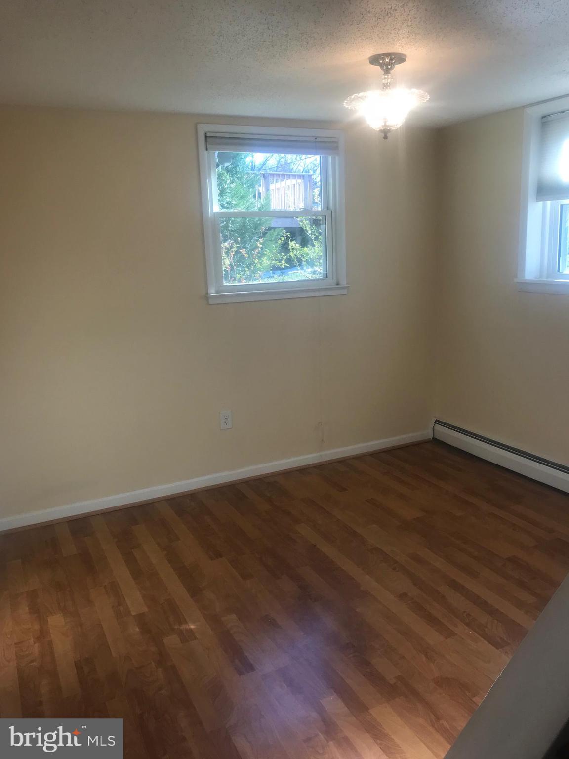15401 Michigan Rd. Woodbridge, VA 22191 - Photo 16 of 24 Breakfast nook