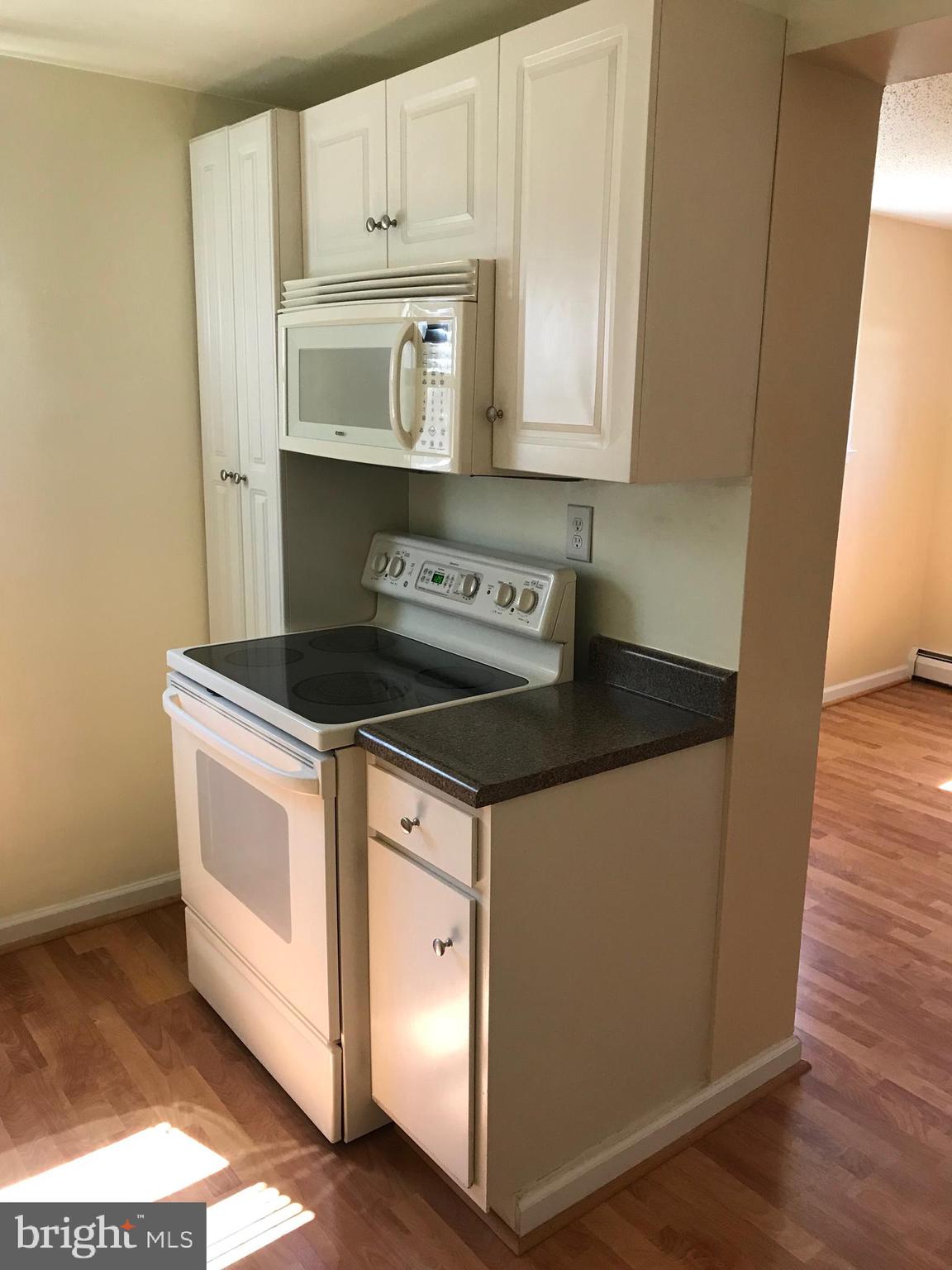 15401 Michigan Rd. Woodbridge, VA 22191 - Photo 19 of 24 Kitchen