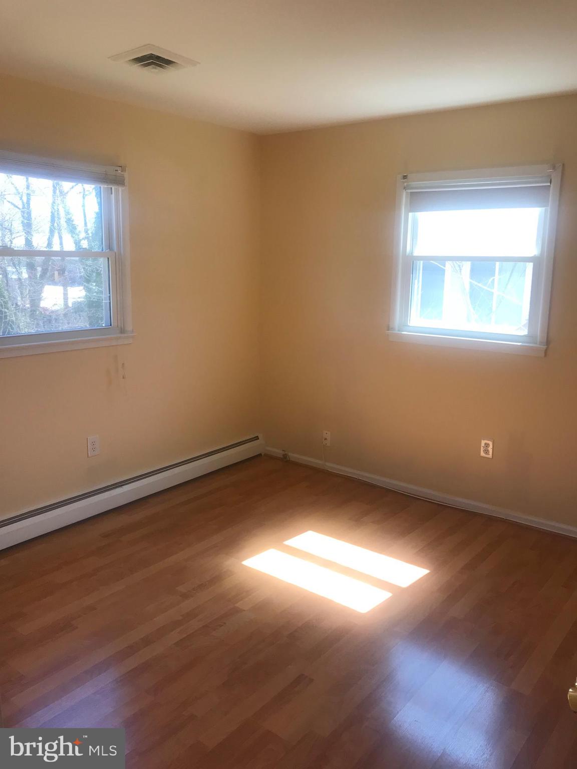 15401 Michigan Rd. Woodbridge, VA 22191 - Photo 9 of 24 Bedroom 3