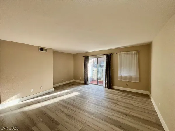$1,550 | 2750 South Durango Drive, Unit 1064, Las Vegas, NV 89117